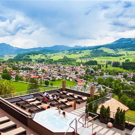 Allgaeuhotel Tanneck 4*